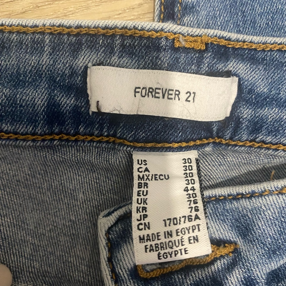 Jeans - Picture 3 of 3
